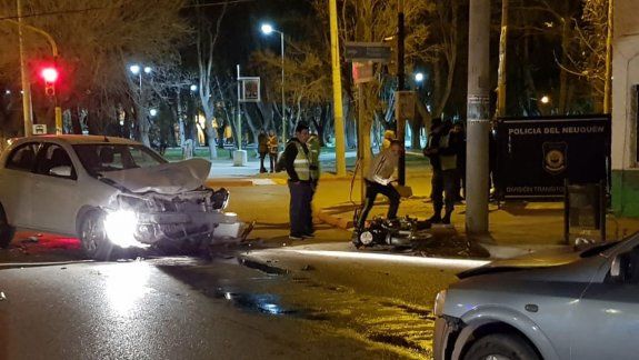 Un adolescente corría picadas en moto