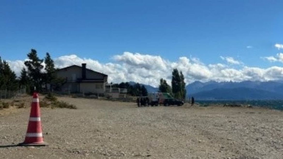 El prefecto fue encontrado con signos vitales muy débiles y murió horas más tarde. | LMCipolletti.com El prefecto fue encontrado con signos vitales muy débiles y murió horas más tarde.