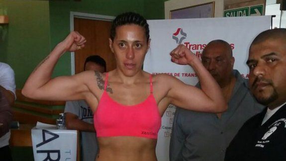 Betiana Viñas en la balanza registró 57,700 kilogramos.