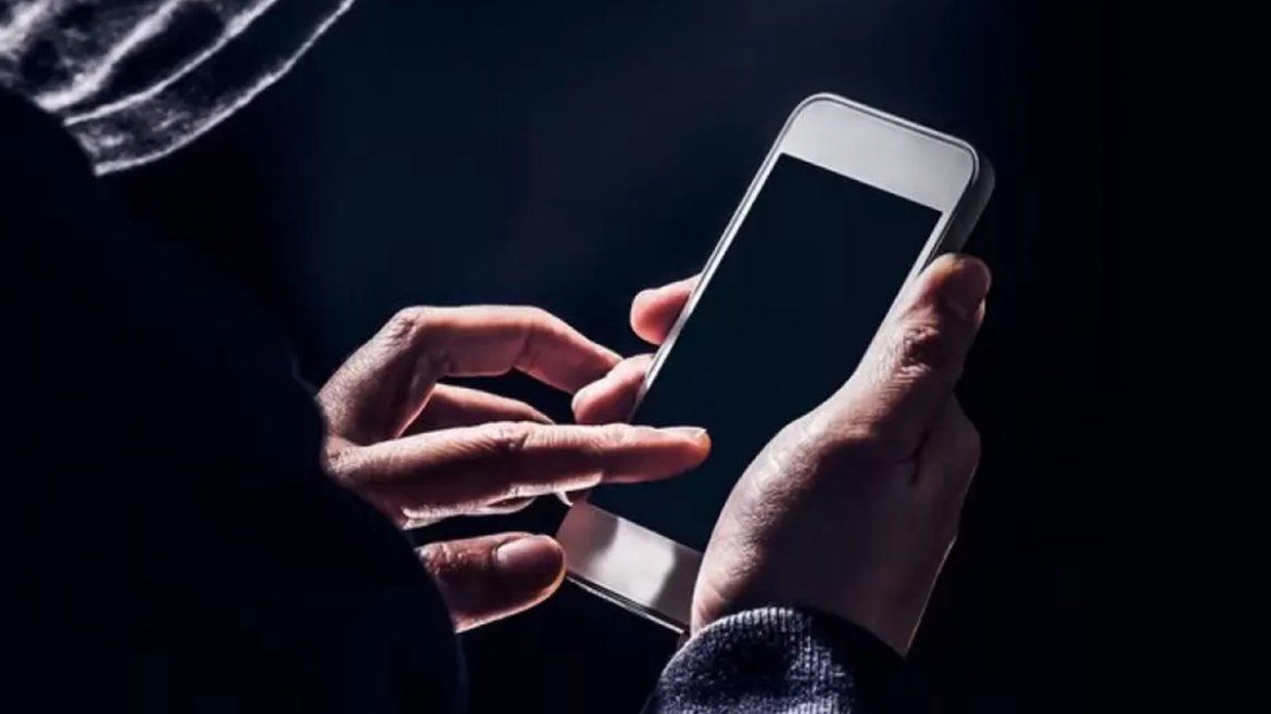 Según la denuncia, el comerciante de Cipolletti se comunicó con menores de Santa Fe. Imagen ilustrativa | LMCipolletti.com Según la denuncia, el comerciante de Cipolletti se comunicó con menores de Santa Fe. Imagen ilustrativa