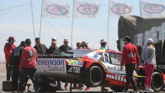 Urcera sufrió por la falla del motor y clasificó muy atrás.