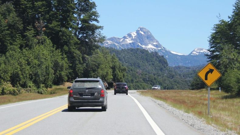 Ni 80 ni 120 km/h: la velocidad a la que recomienda conducir para ahorrar combustible, según los expertos