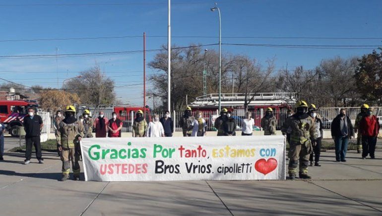 Bomberos cipoleños agradecieron al personal de salud por la lucha contra el COVID
