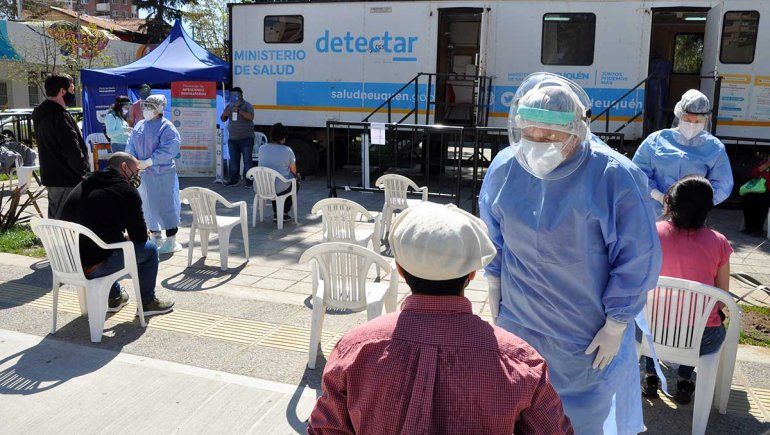 Martes trágico: 11 muertes y 333 casos de coronavirus en Neuquén