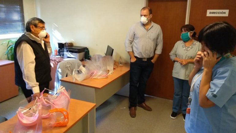 La Muni donó mascarillas al hospital local
