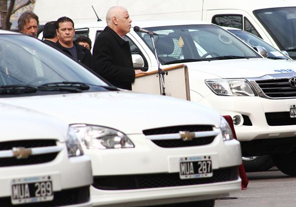 Entregaron nueve vehículos al SPP