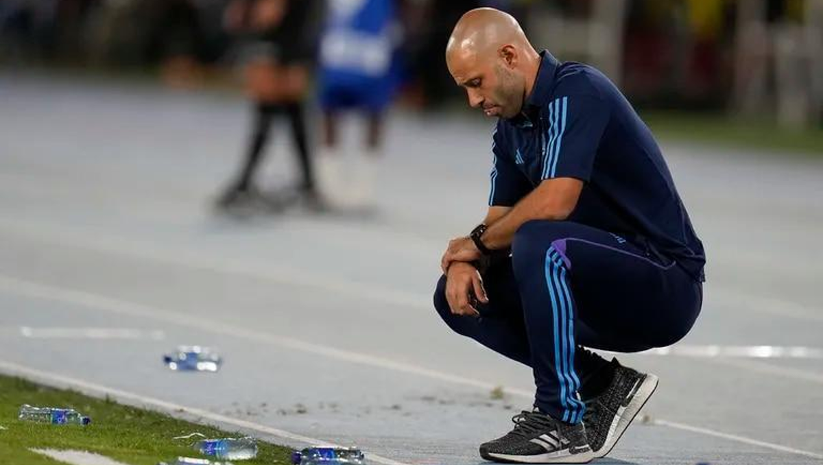 Mascherano deja el cargo de DT tras la eliminación de la Sub20