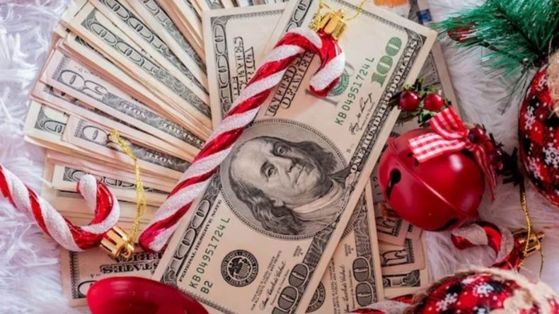 El dólar blue sube tras el feriado por Navidad: a cuánto cerró este jueves 26 de diciembre