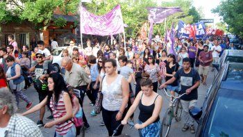 marchan a 22 anos del primer triple crimen de cipolletti 