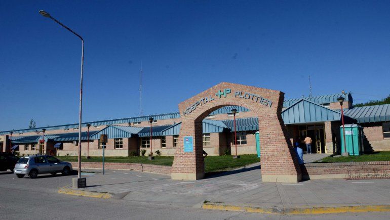 Sobreseen a los padres del nene muerto por dióxido de cloro