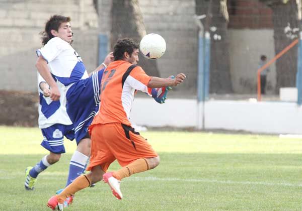 Círculo y 25 de Mayo a la final