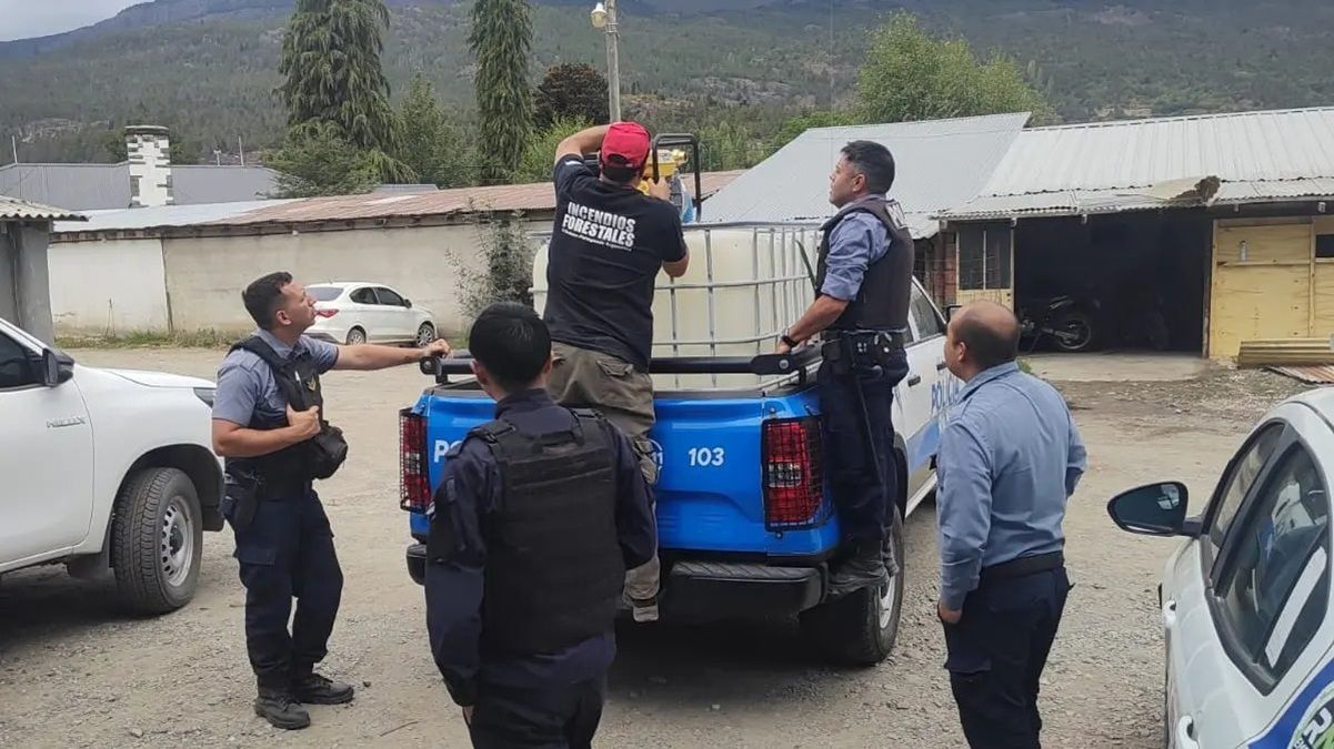 Brigadistas del SPLIF, personal de Protección Civil y efectivos policiales realizan las tareas de prevención.