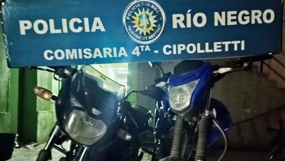 Los atraparon paseando por la ciudad con dos motos robadas