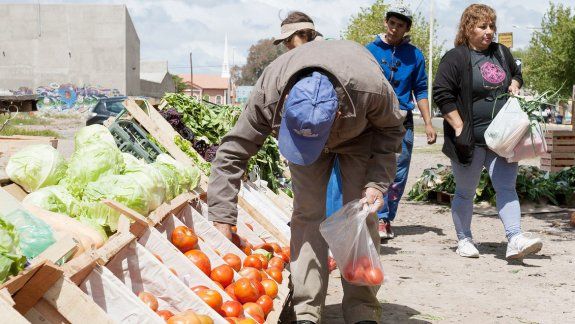 Les dieron una paliza por robar melones de una verdulería