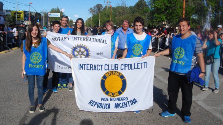 Miles de cipoleños salieron a la calle a celebrar el cumple de la ciudad