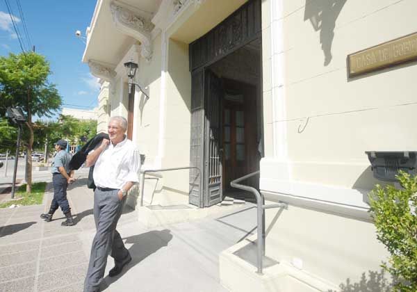 REDES molesto con Arriaga