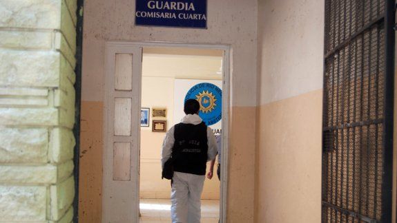 La guardia de la Comisaría Cuarta actuó rápidamente ante la emergencia.