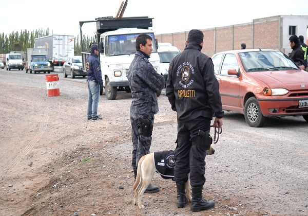 Operativo policial preventivo en la Ruta 22 y Salto