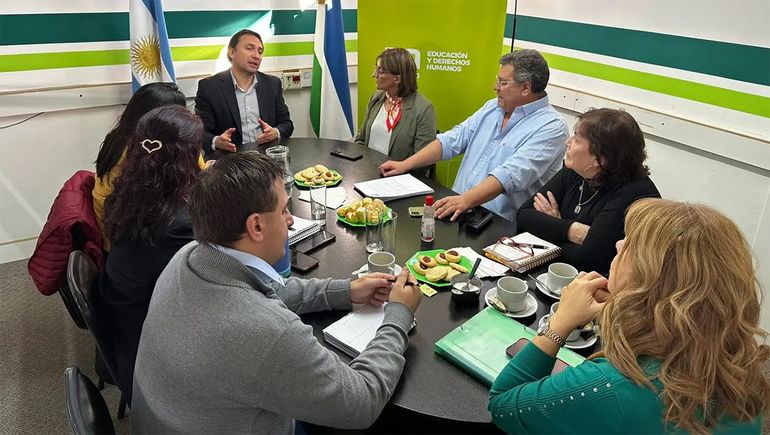 Millonaria inversión para pagar becas terciarias y universitarias