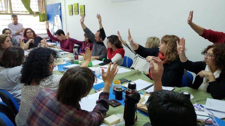 El Consejo Directivo se reunió ayer y votó a favor de la inclusión laboral.