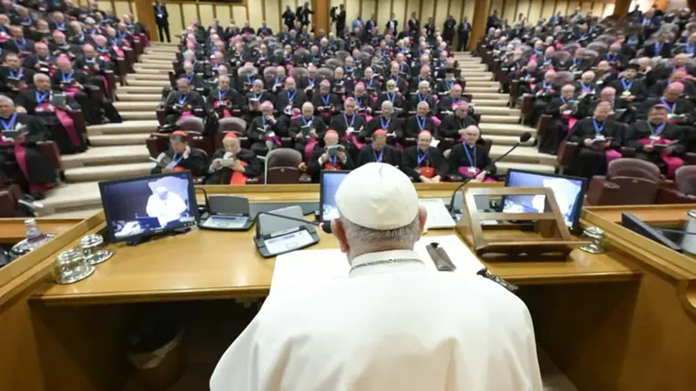El Papa Francisco en la asamblea de la Confederación Episcopal de Italia.