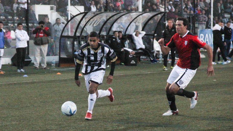 Carrera vuelve a ser titular en Sunchales