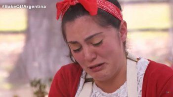 bake off: la madre de samanta dijo que estan destruyendo a su hija
