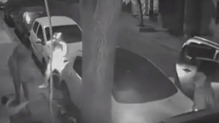 Violento robo a un hombre que tenía a su hijo en brazos