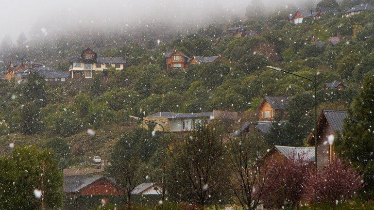 ¿La nieve sorprenderá a los turistas en la cordillera?
