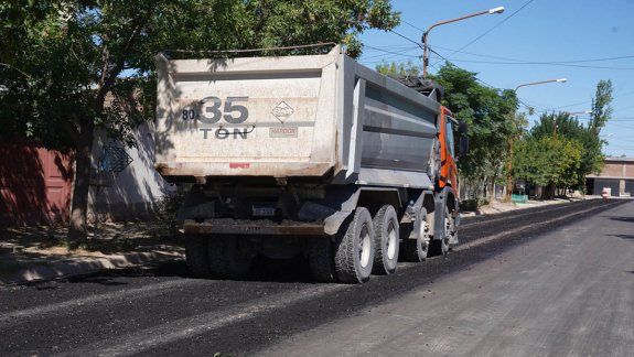 Terminó la obra de asfalto en Las Viñas y sigue en El Trabajo