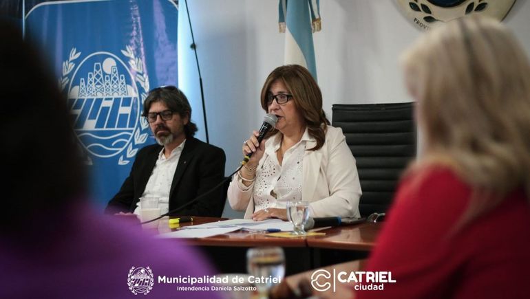 Ariaudo fue acusado de amenazar a la intendenta de Catriel Daniela Salzotto. 
