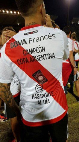 River salió campeón y las cargadas no se hicieron esperar