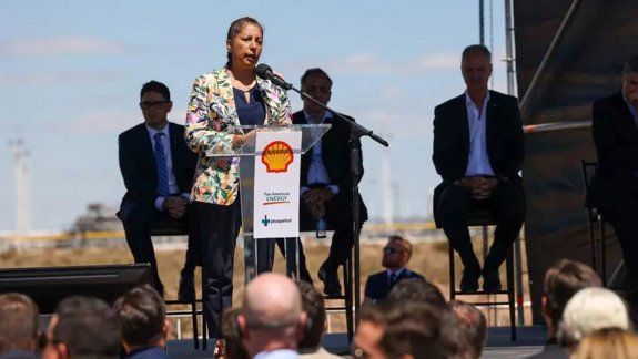 Carreras participó de la inauguración de oleoducto para Vaca Muerta