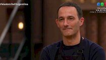 fernando carlos fue eliminado de masterchef y se despidio llorando
