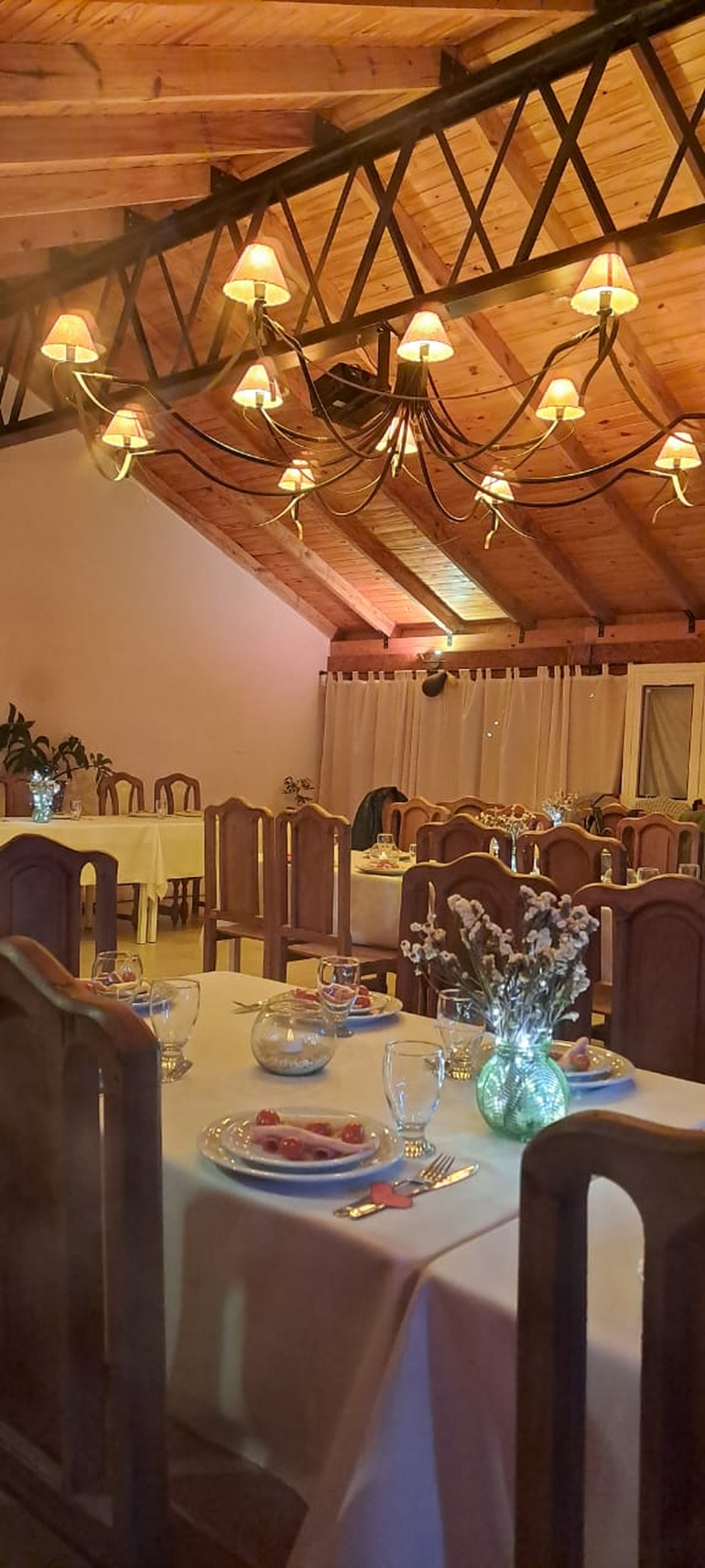 Todo estaba preparado para una gran noche pero no aparecía la corbata... Todo estaba preparado para una gran noche pero no aparecía la corbata...