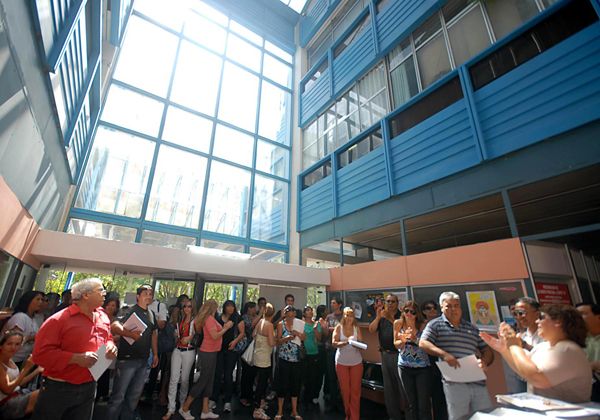 Con críticas, se vota la polémica derogación de ley que prohíbe el uso de cianuro en minería