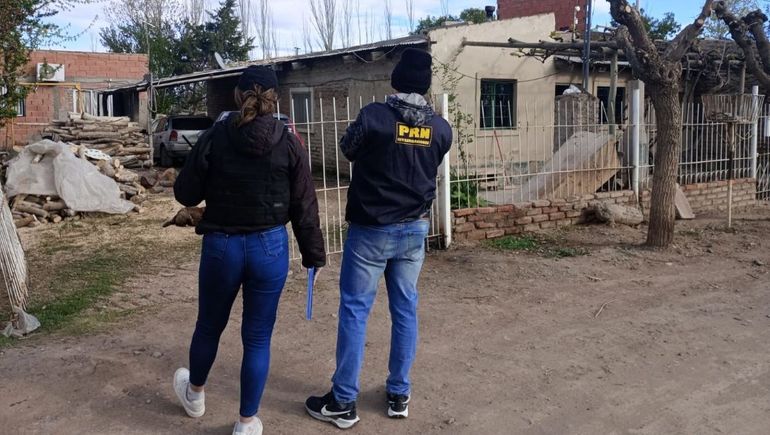 Atraparon a uno de los asaltantes que encañonó a una familia para robarles la moto