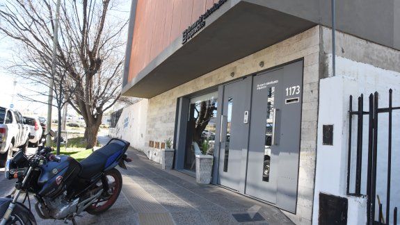 Golpe comando en un consultorio de Neuquén