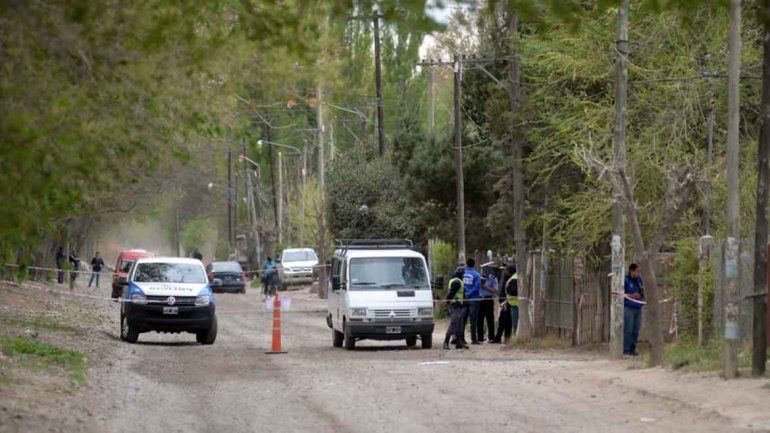 Asesinaron a una mujer de 11 puñaladas y la dejan tirada