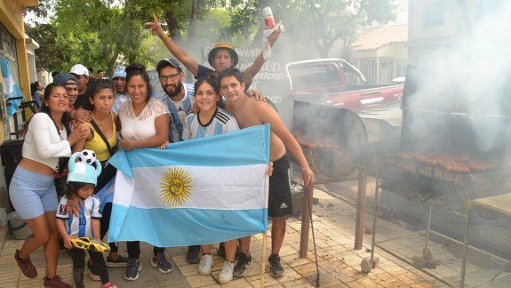Carnicería de Cipolletti regaló choripanes tras el triunfo de Argentina