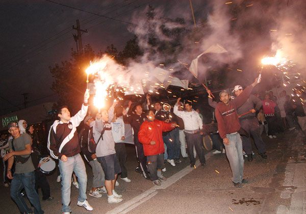 Banderazo Albinegro por La Visera