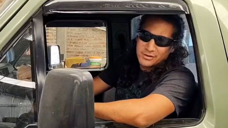 El Petroka, enojado con Ford, le regala su F100 al pulpero