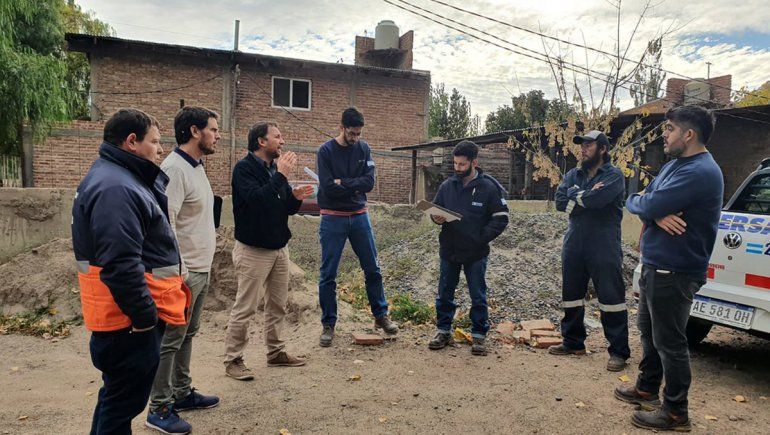Se amplía la regularización eléctrica en los barrios cipoleños