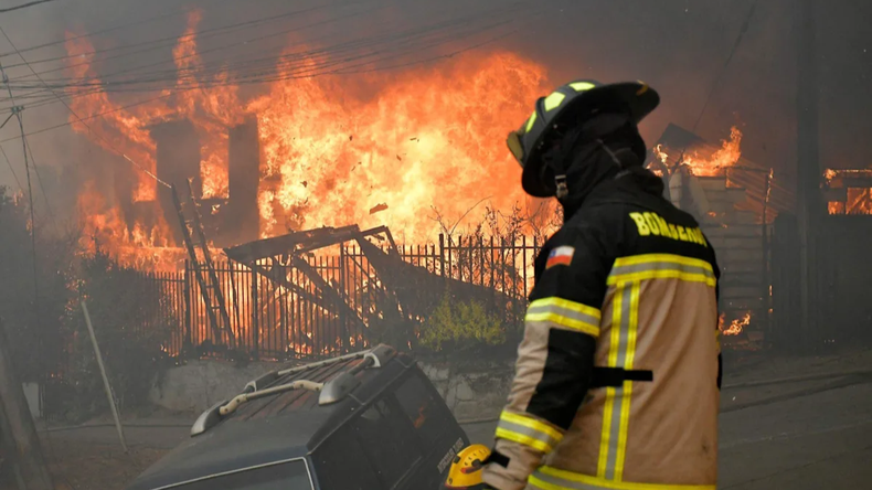 Desde el pasado 17 de enero hasta la fecha se han producido 142 incendios y en la actualidad 31 están en combate. | LMCipolletti.com Desde el pasado 17 de enero hasta la fecha se han producido 142 incendios y en la actualidad 31 están en combate.