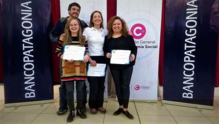 Tres mujeres creativas y de la zona llegaron a la final de un concurso de emprendedores