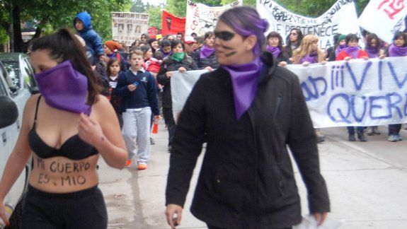 El miércoles Cipolletti había vuelto a gritar Ni una Menos.