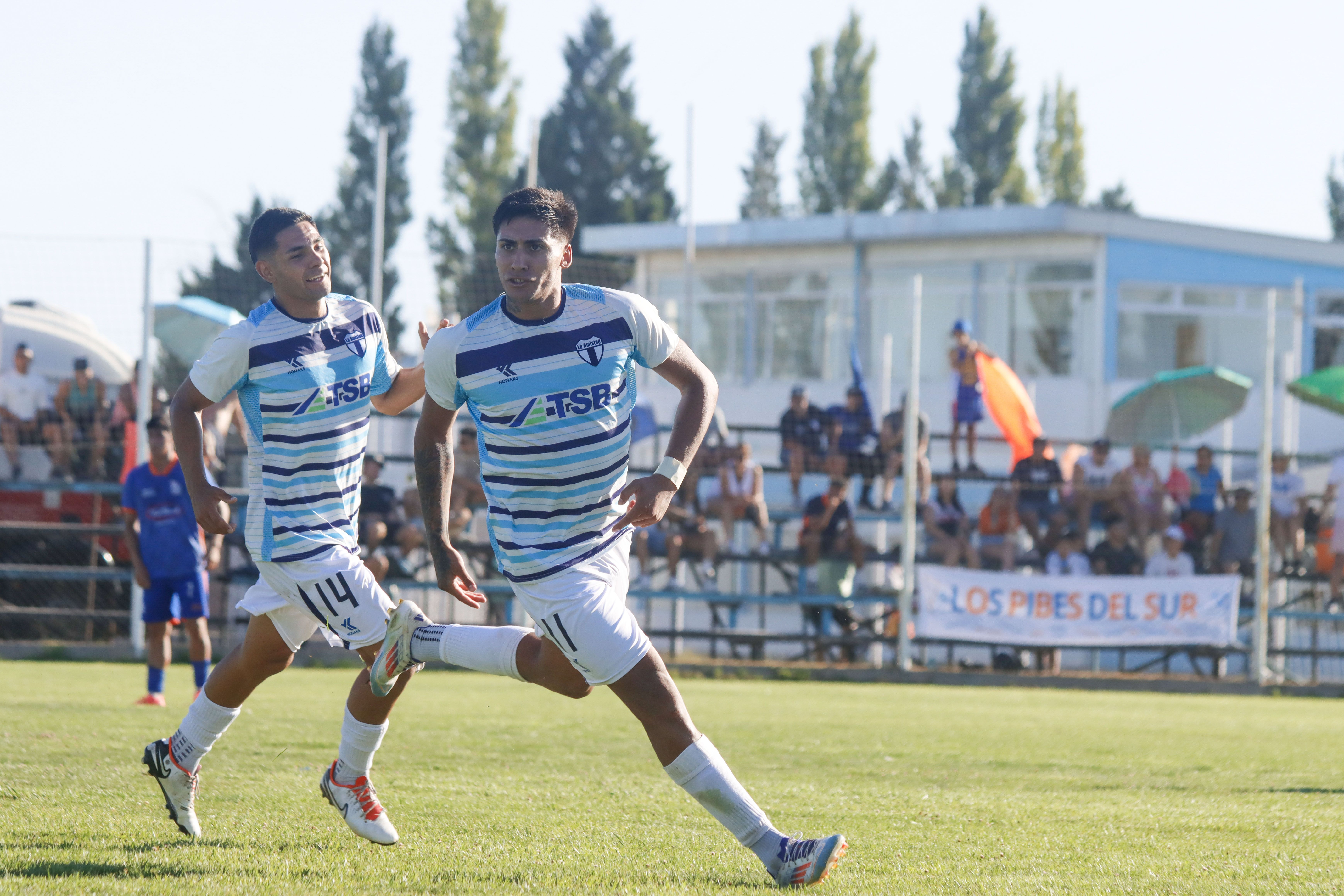 La Amistad y el gol anotado por Yoel Juárez. Fotos: Anahí Cárdena