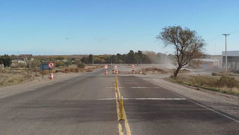 La destrucción de las rutas nacionales causa accidentes fatales e impacta en la economía.