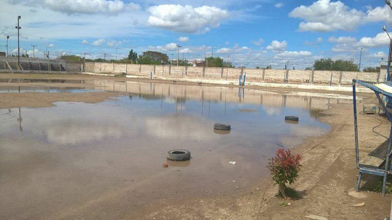 El estado de la cancha de Alto Valle