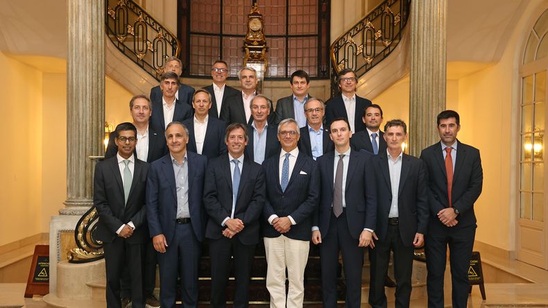 La firma contó con la presencia de altos ejecutivos de empresas que conforman el consorcio Southern Energy S.A.  